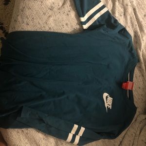 Like new nike tee